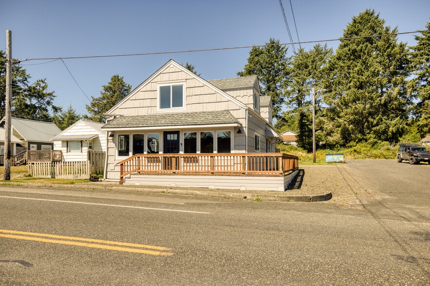 40 Main St, Pacific Beach, WA for sale - Primary Photo - Image 1 of 48