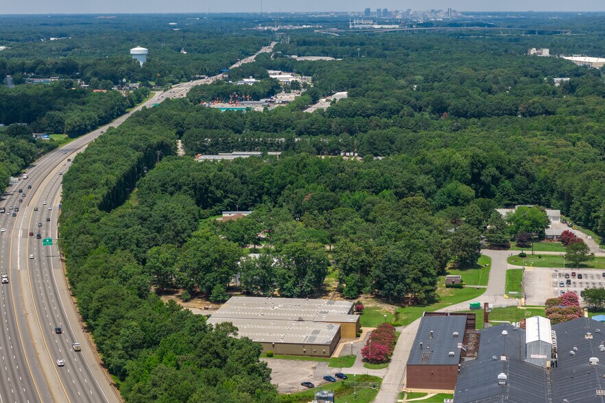 2101 Reymet Rd, Richmond, VA à vendre - Photo du bâtiment - Image 2 de 13