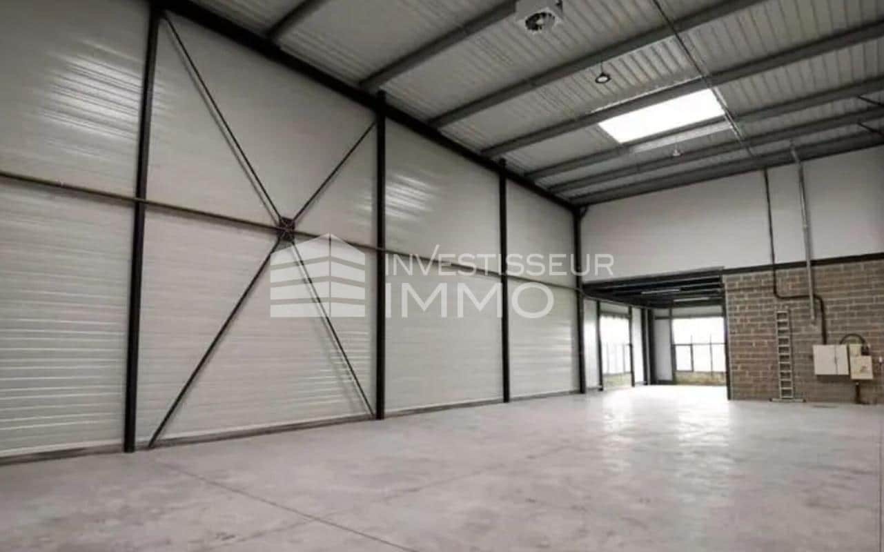 Flex in Saint-Fargeau-Ponthierry for lease Interior Photo- Image 1 of 12