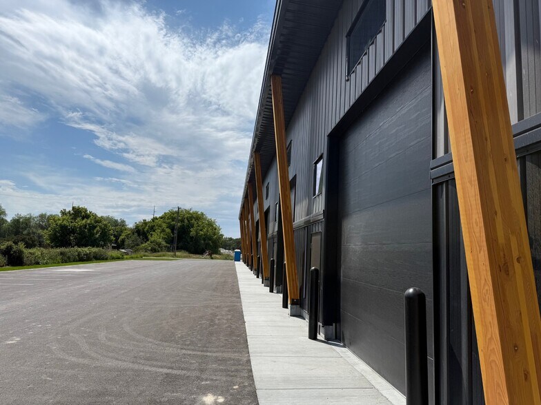 4962 3300 w, Rexburg, ID à louer - Photo du bâtiment - Image 3 de 27