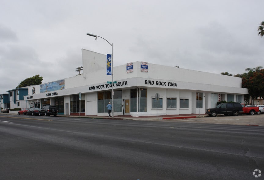 4651-4655 Mission Blvd, San Diego, CA for lease - Building Photo - Image 3 of 6