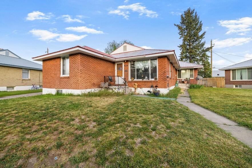 605-607 Holbrook Dr, Idaho Falls, ID à vendre - Photo du bâtiment - Image 2 de 2