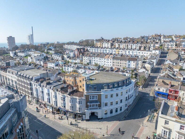 53-54 Queens Rd, Brighton à louer - Photo du bâtiment - Image 2 de 17