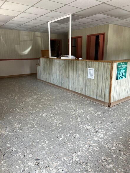 988 Highway 75, Hiawassee, GA à vendre - Photo du bâtiment - Image 2 de 15