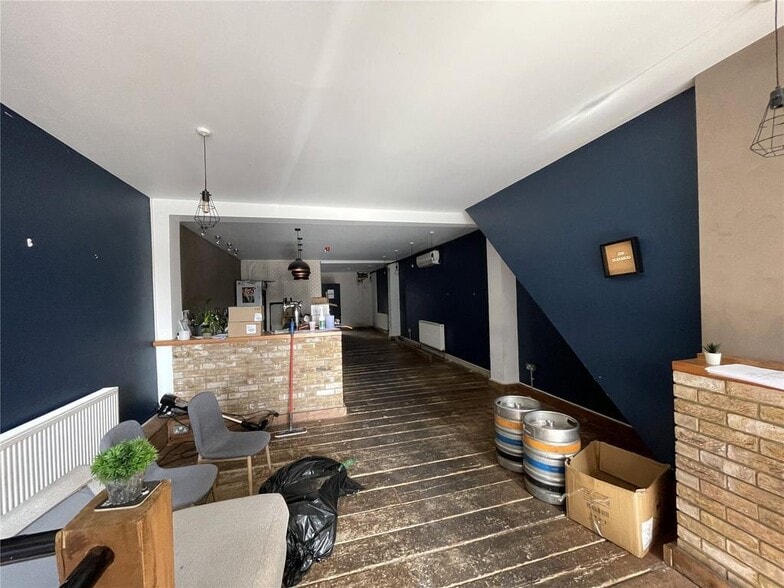 14 Alexandra St, Southend On Sea for lease - Building Photo - Image 2 of 8