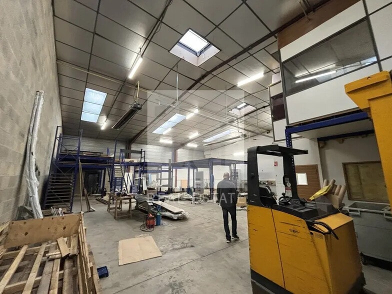 Flex dans Chassieu à louer - Photo intérieure - Image 3 de 12