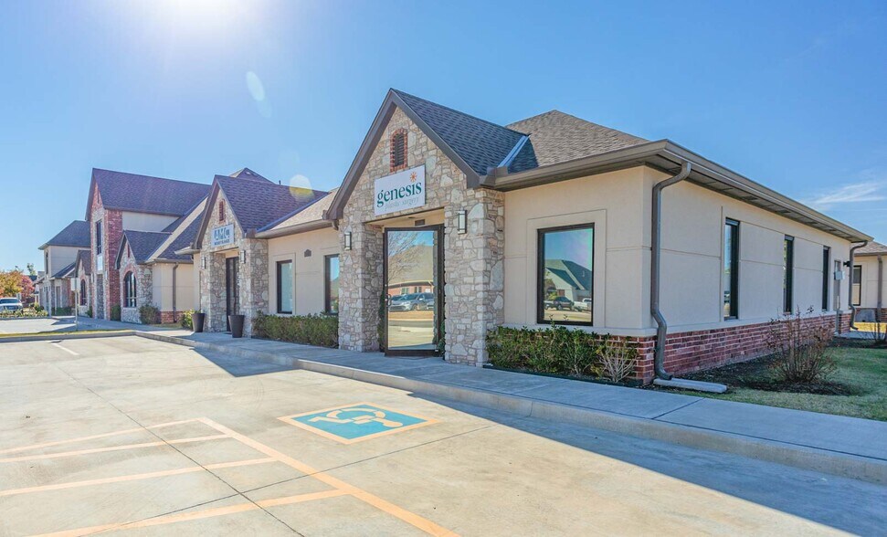 920 Wall St, Norman, OK à louer - Photo du bâtiment - Image 2 de 2