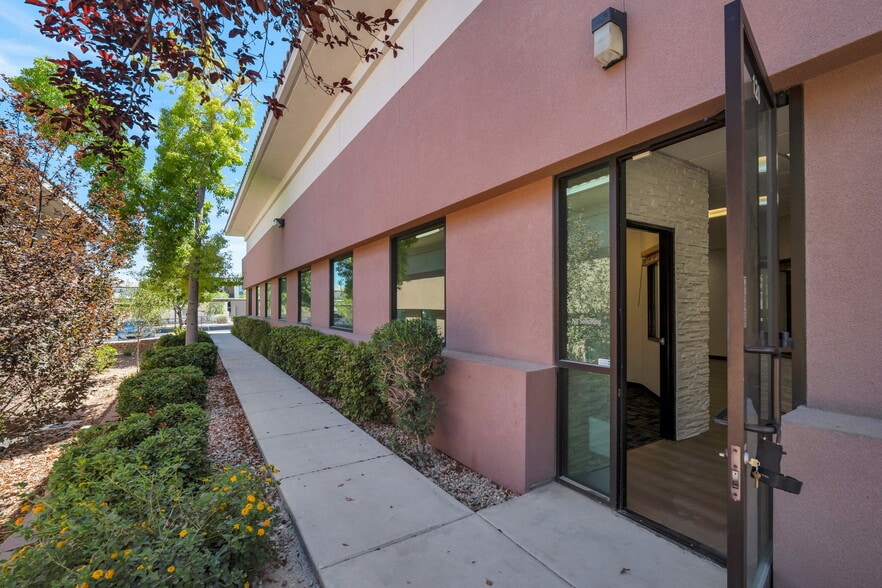 5588 S Fort Apache Rd, Las Vegas, NV for lease - Building Photo - Image 3 of 15