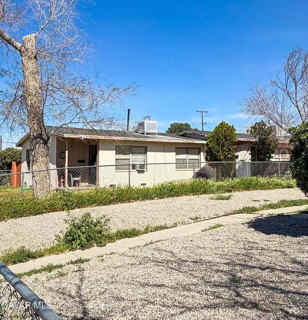 45348 10th St W, Lancaster, CA à vendre Photo principale- Image 1 de 3