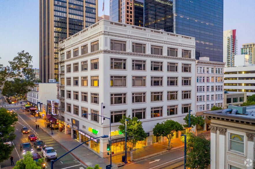 1111 6th Ave, San Diego, CA à louer - Photo principale - Image 1 de 55