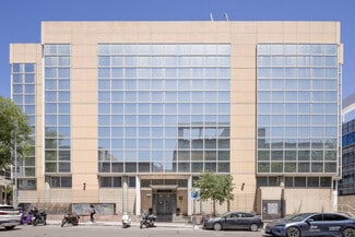 Plus de détails pour Calle de Julián Camarillo, 29B, Madrid - Bureau à vendre