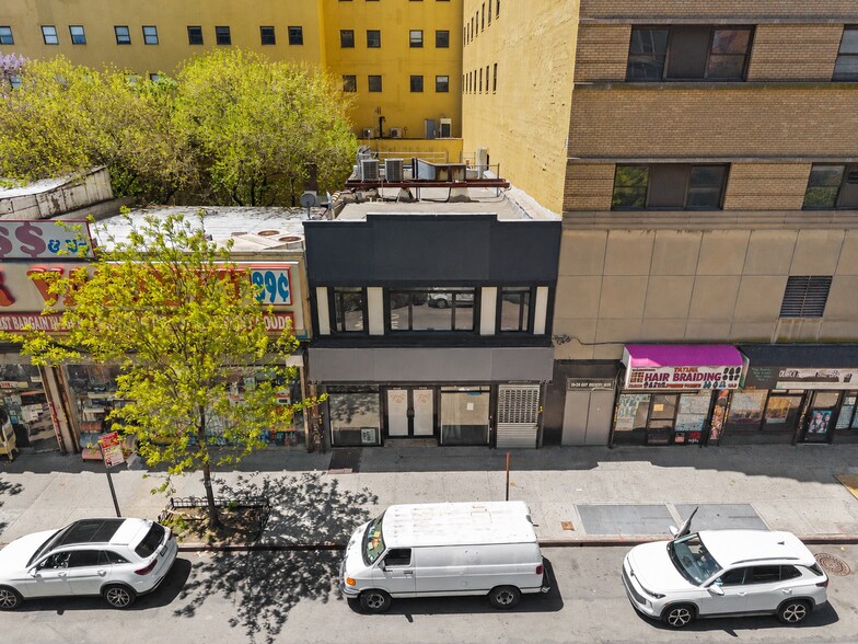 9222 Guy R Brewer Blvd, Jamaica, NY à vendre - Photo du bâtiment - Image 1 de 9