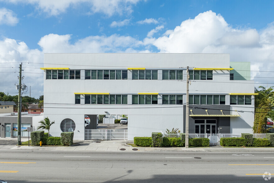 2200 SW 67th Ave, Miami, FL for sale - Building Photo - Image 1 of 23