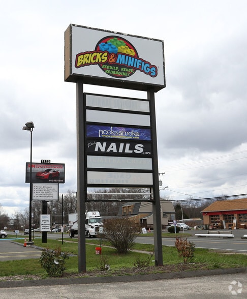 1173 Queen St, Southington, CT for lease - Building Photo - Image 2 of 4