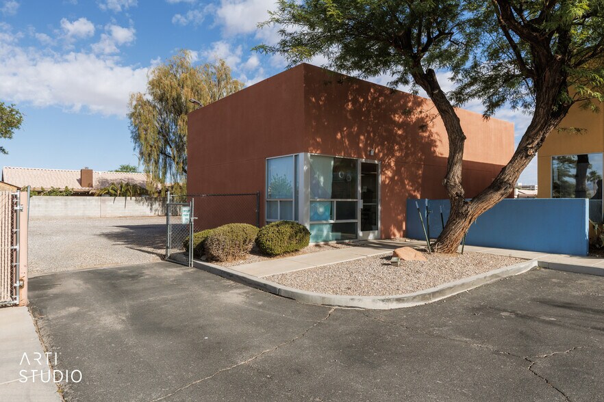 371 Riverside Rd, Mesquite, NV à vendre - Photo du bâtiment - Image 2 de 12