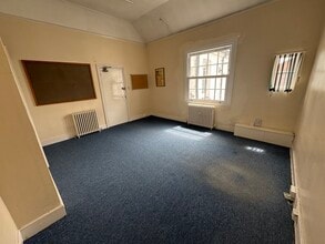 3-7 Grove Pl, Bedford for lease Interior Photo- Image 1 of 2