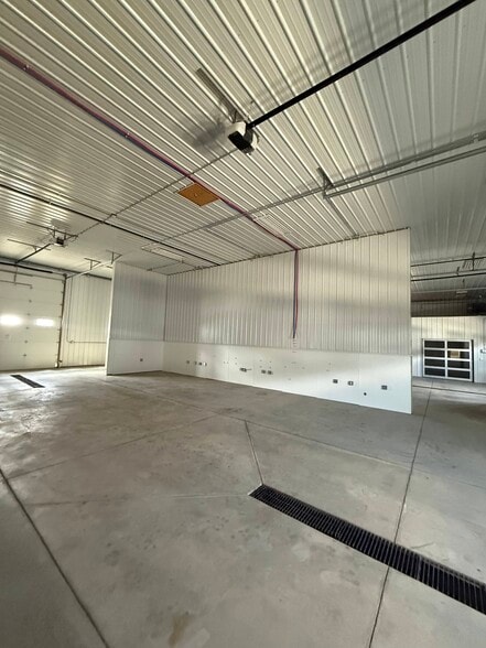 302 S Birkey St, Bremen, IN à vendre - Photo du bâtiment - Image 3 de 12