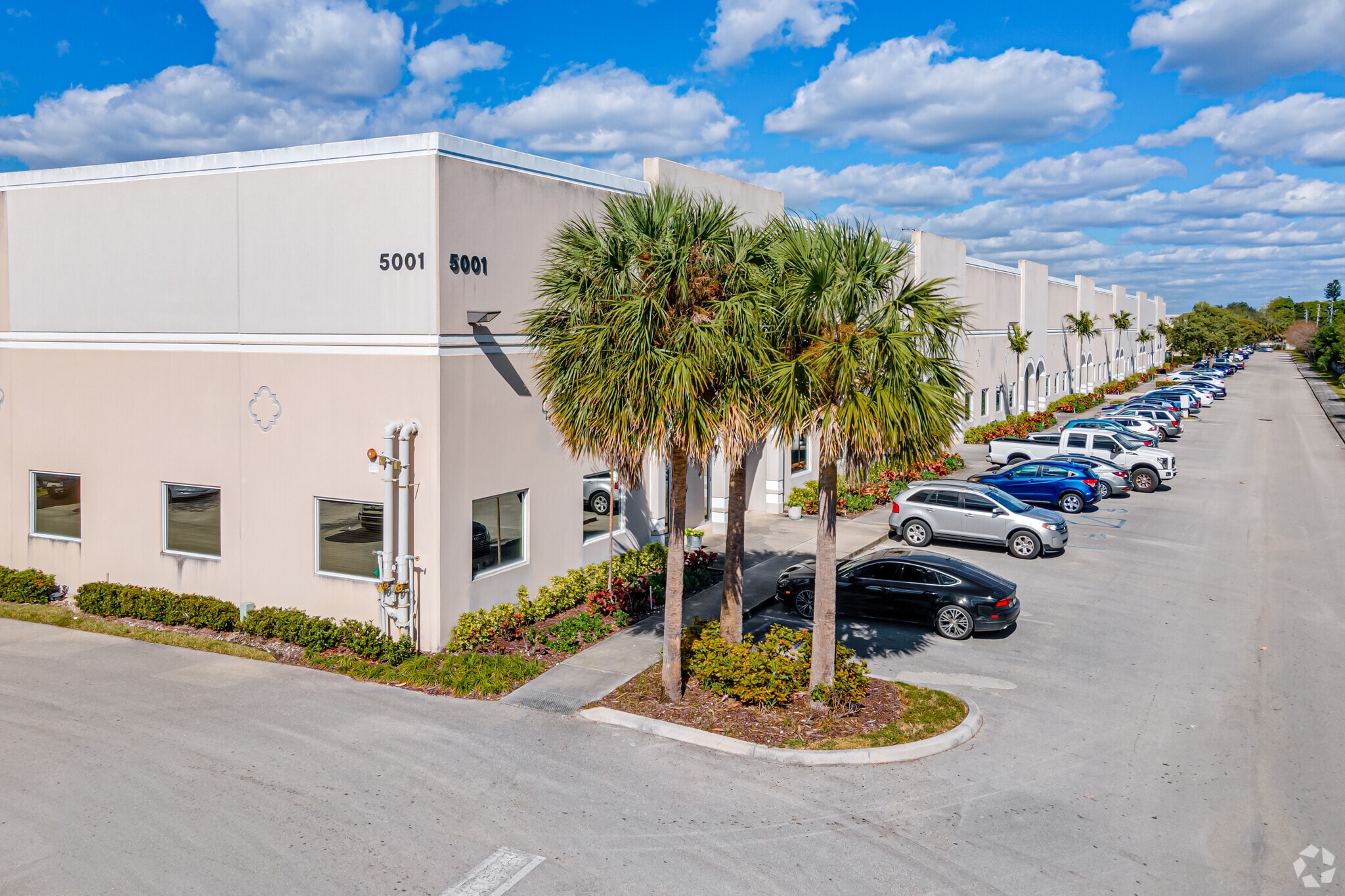 5001 NW 13th Ave, Pompano Beach, FL for lease Primary Photo- Image 1 of 7