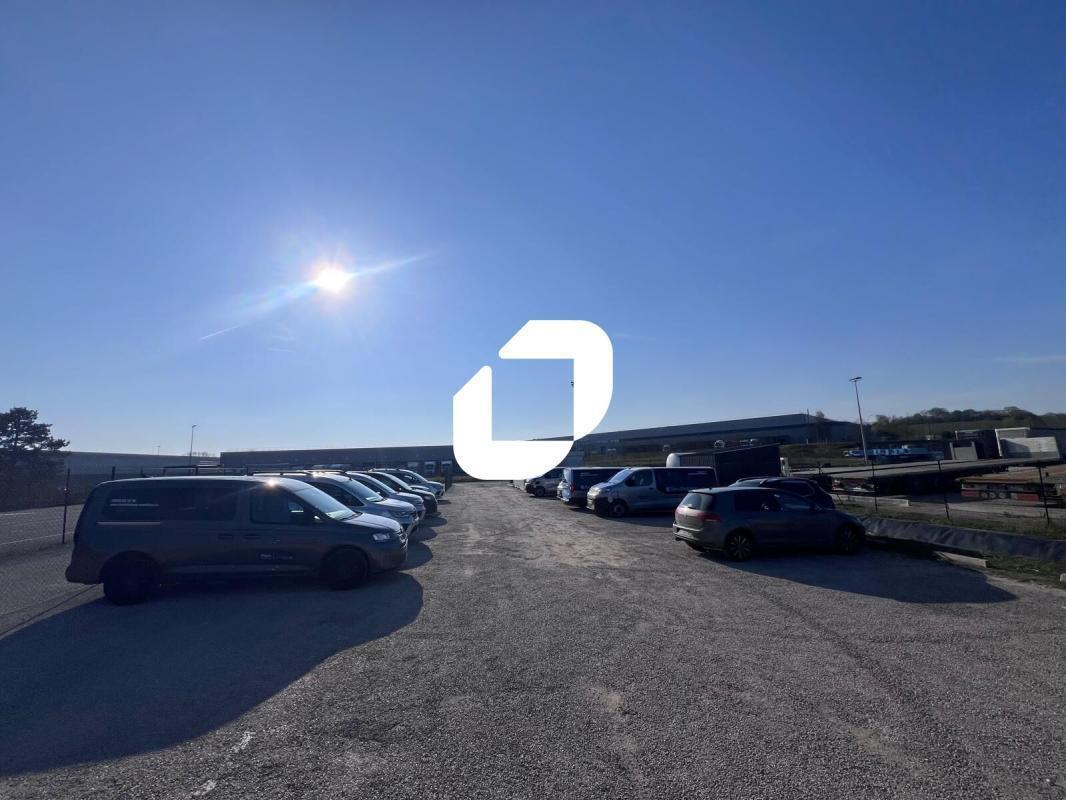 Land in Poincy for lease Building Photo- Image 1 of 6