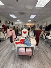 210-890 Tennant Ave, Morgan Hill, CA à louer Photo intérieure- Image 2 de 15