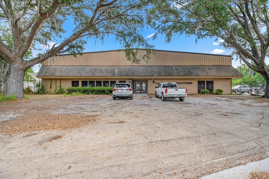 1031 NE 16th St, Ocala, FL for sale - Primary Photo - Image 1 of 36