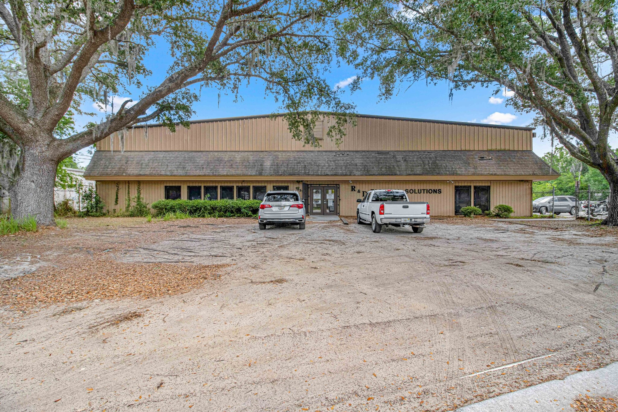 1031 NE 16th St, Ocala, FL for sale Primary Photo- Image 1 of 37