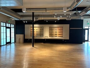 2508-2518 S Cedar St, Lansing, MI for lease Interior Photo- Image 2 of 4