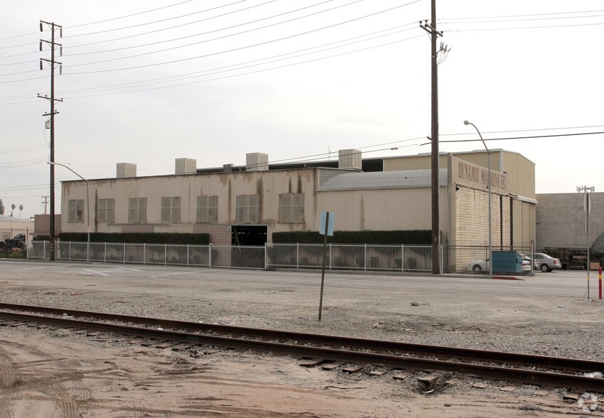 3400-3470 Randolph St, Huntington Park, CA for lease - Primary Photo - Image 1 of 72