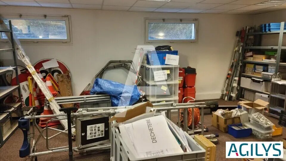 Bureau dans Montrouge à louer - Photo du bâtiment - Image 3 de 5