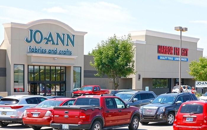 11215-11225 Shawnee Mission Pky, Shawnee, KS à louer - Photo du bâtiment - Image 1 de 5