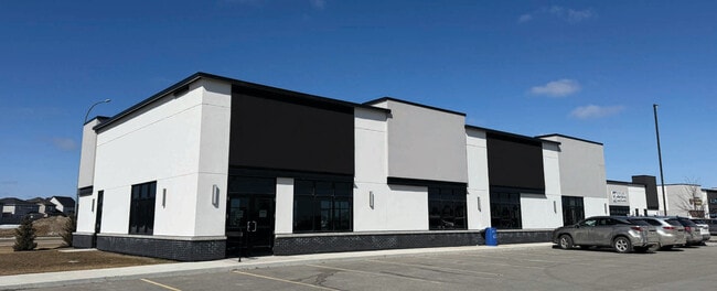 More details for 415 Centre St, Winnipeg, MB - Retail for Lease
