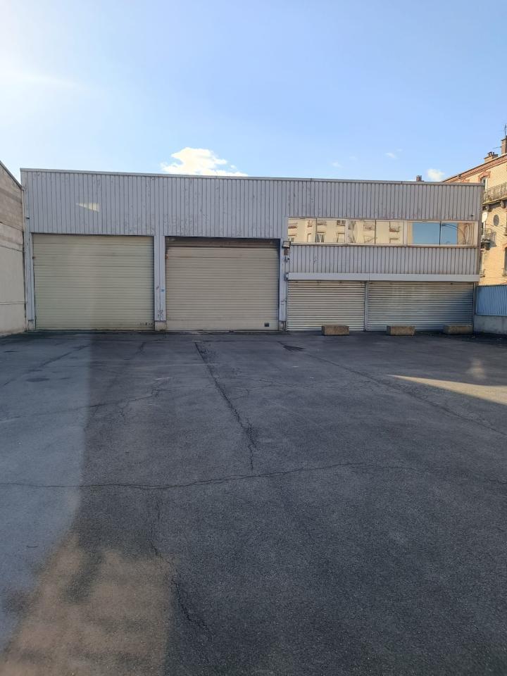 Office in Aubervilliers for lease Building Photo- Image 1 of 10