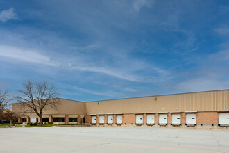 2440 Pratt Blvd, Elk Grove Village, IL for lease Building Photo- Image 2 of 2