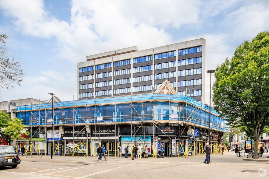 Lampton Rd, Hounslow for lease - Building Photo - Image 3 of 11