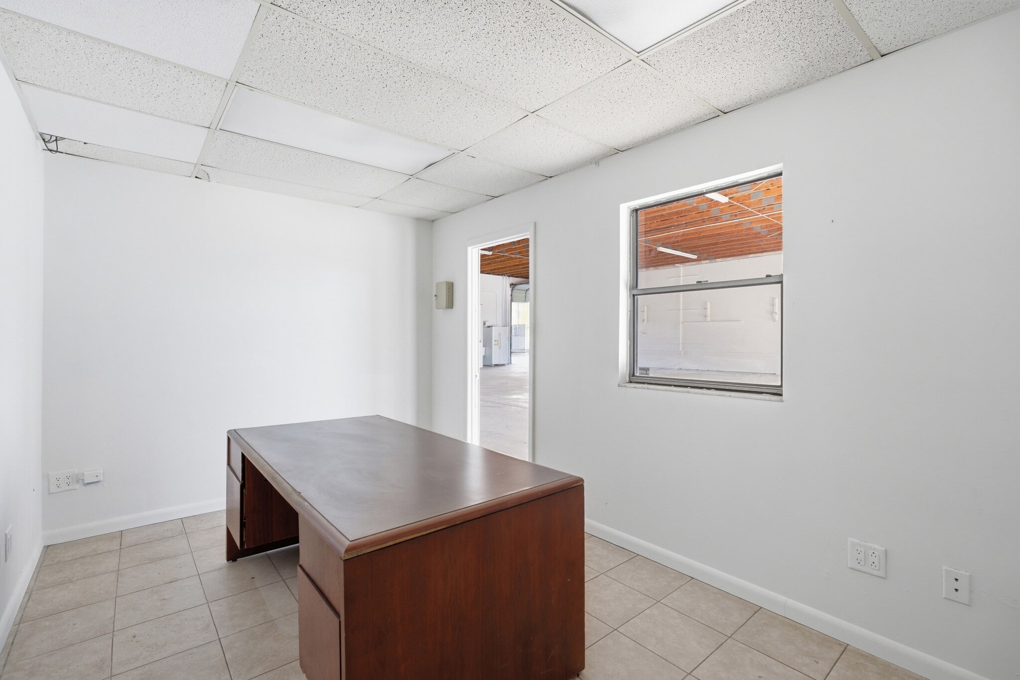 3030-3050 SE Dominica Ter, Stuart, FL for lease Interior Photo- Image 1 of 5