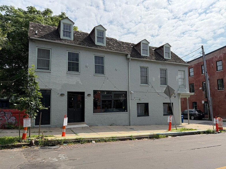 226 W Read St, Baltimore, MD for sale - Building Photo - Image 1 of 15