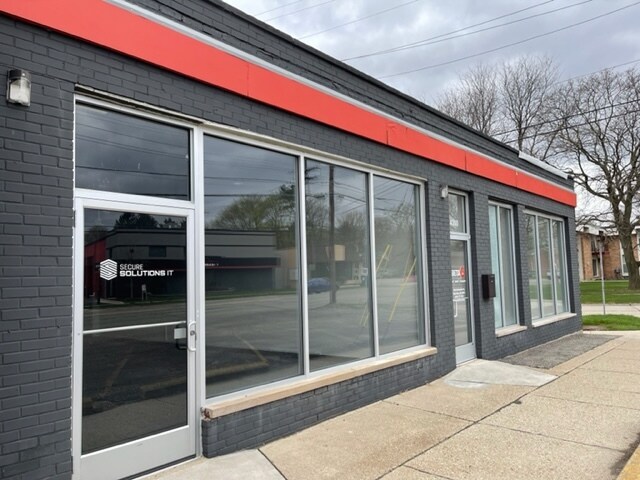 4314-4320 Rochester Rd, Royal Oak, MI à louer Photo principale- Image 1 de 15