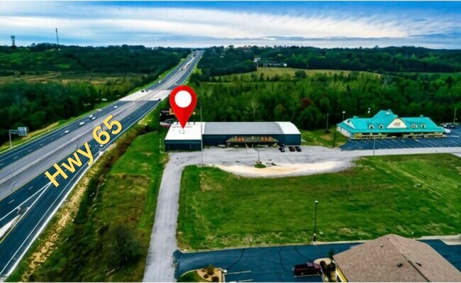 More details for 1900 W Elm St, Ozark, MO - Retail for Sale