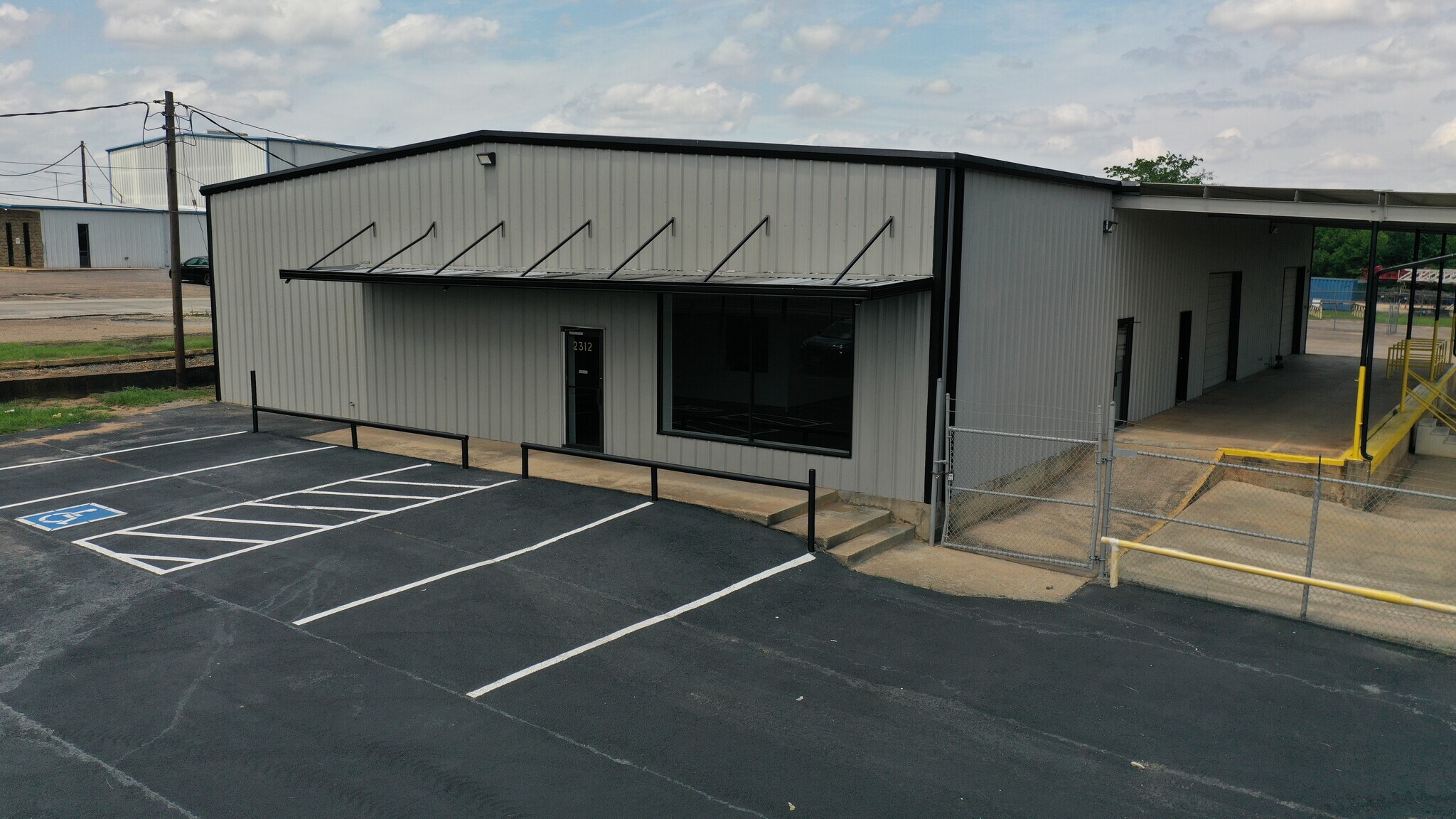 2312 TX-135 Hwy, Kilgore, TX for lease Primary Photo- Image 1 of 28