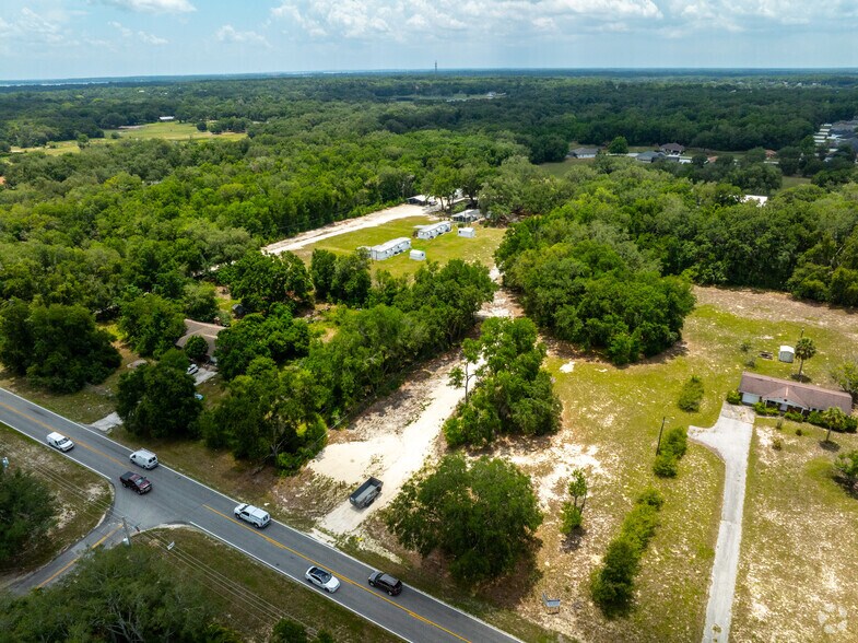 35141 Eastwood Ave, Fruitland Park, FL à louer - Photo principale - Image 1 de 4