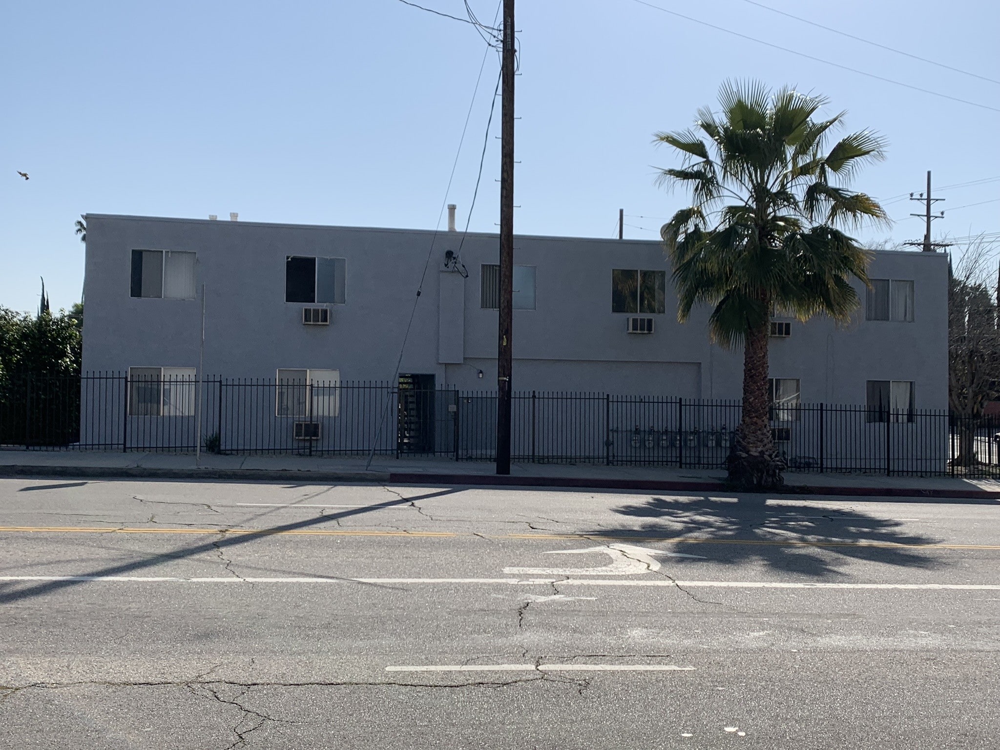 20463 Vanowen St, Canoga Park, CA for sale Primary Photo- Image 1 of 7