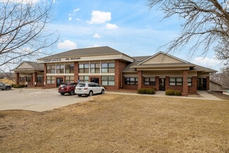 Plus de détails pour 2001 Westown Pky, West Des Moines, IA - Bureau à vendre