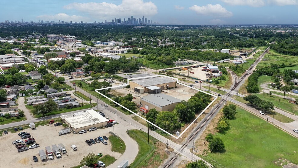 7520 Lawndale St, Houston, TX à louer - Photo du bâtiment - Image 2 de 18