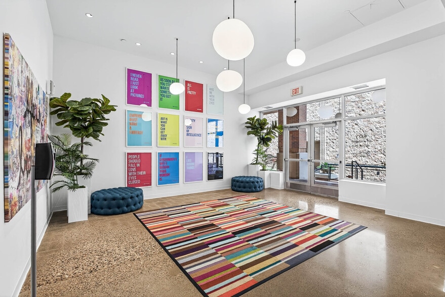 3925 W 50th St, Edina, MN for lease - Lobby - Image 2 of 7