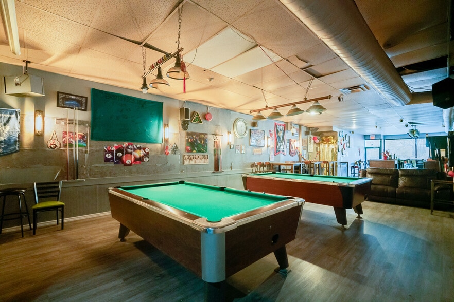 960-962 St Clair Ave W, Toronto, ON à vendre - Photo intérieure - Image 3 de 3