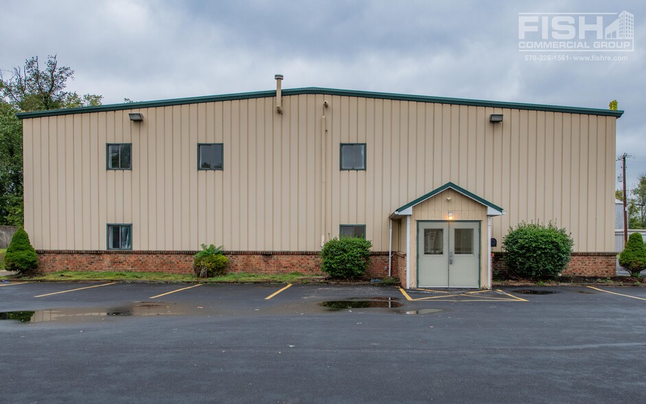 1310 Commerce Park Dr, Williamsport, PA for lease - Primary Photo - Image 1 of 8