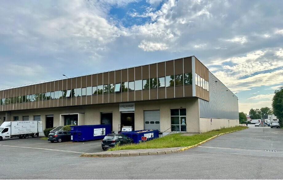 Industriel dans Wissous à louer - Photo du bâtiment - Image 1 de 29