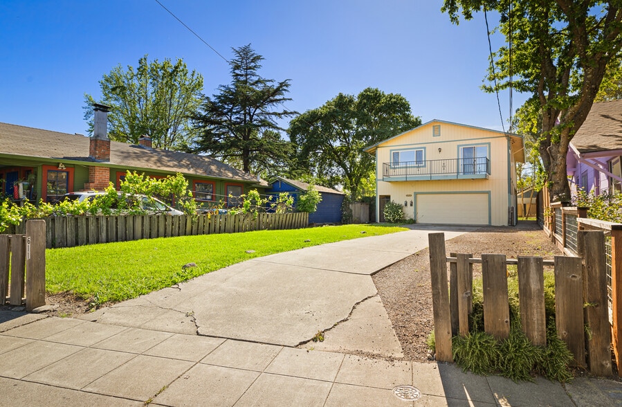 611 Hendley St, Santa Rosa, CA for sale - Building Photo - Image 3 of 52