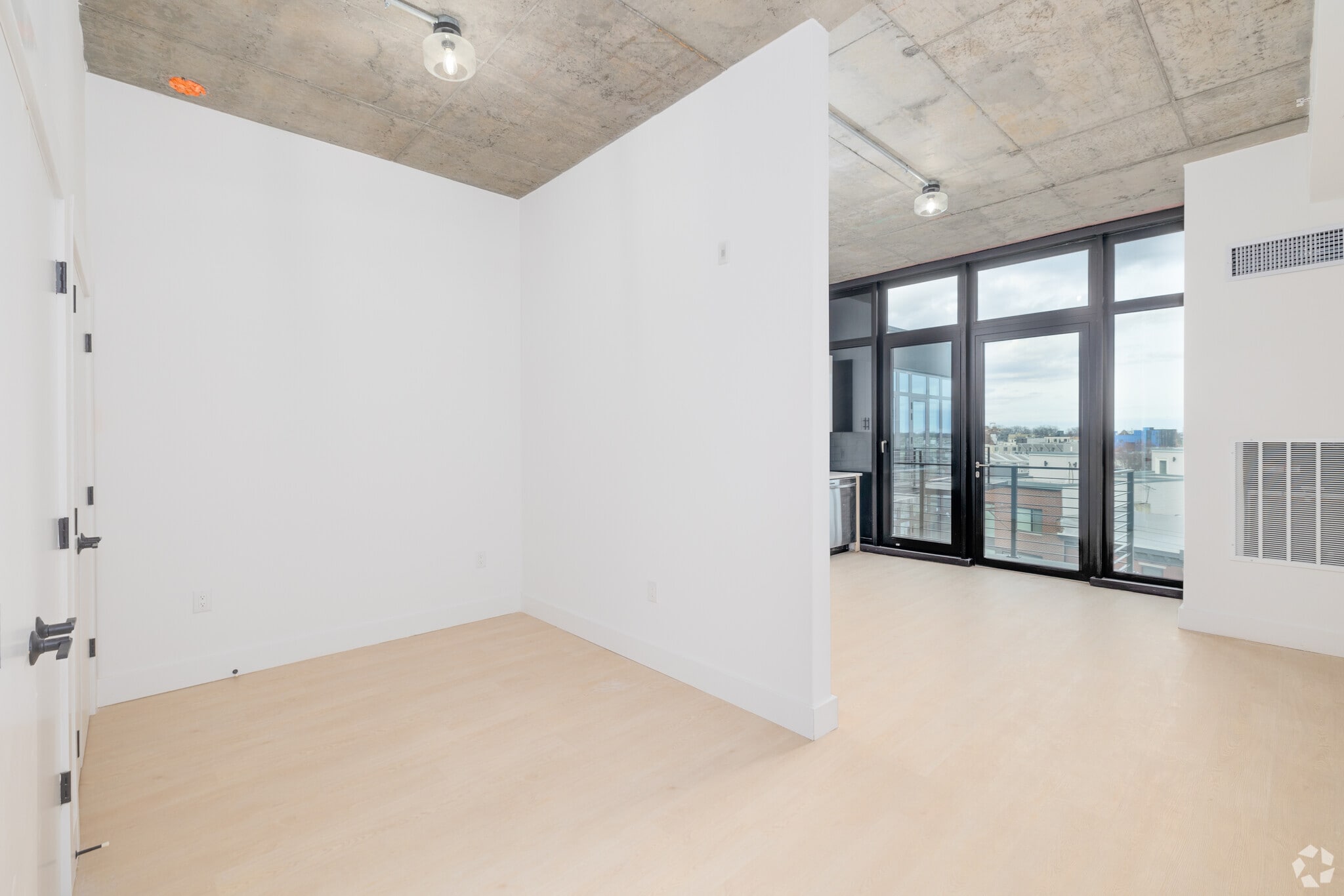1222 N 2nd St, Philadelphia, PA for lease Interior Photo- Image 1 of 18
