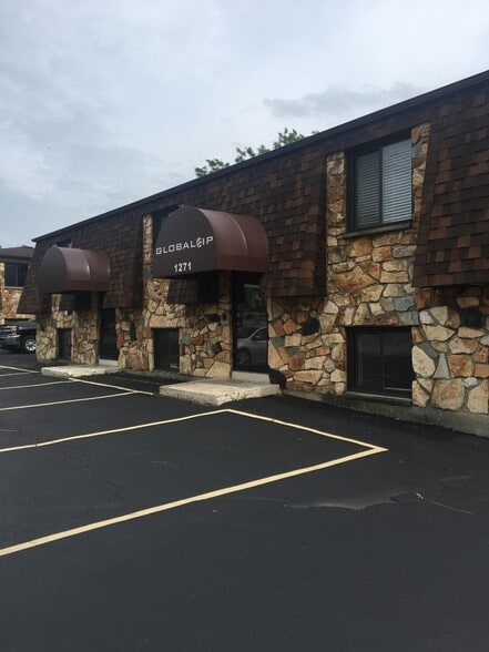 1271 Harlem Rd, Buffalo, NY à louer - Photo du bâtiment - Image 2 de 11